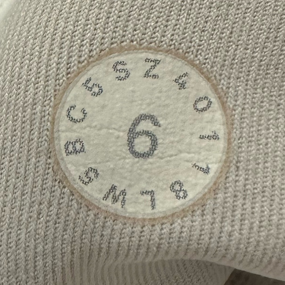 Lululemon Speed Up Tight *Full-On Luxtreme 28" Eternal Eternal Wave White Sz 6 - Picture 4 of 9